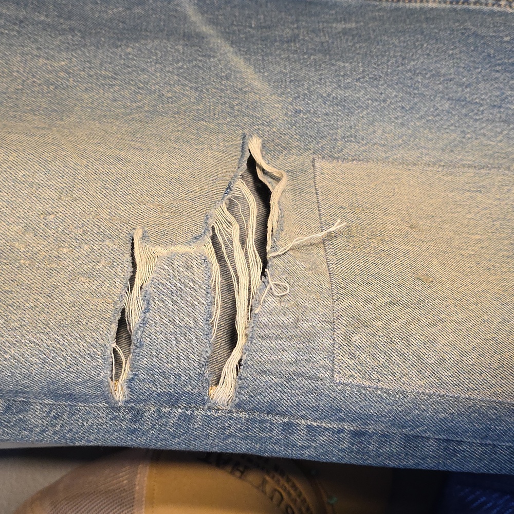 Universal Thread 90s Baggy Patchwork Denim NWT - image 4